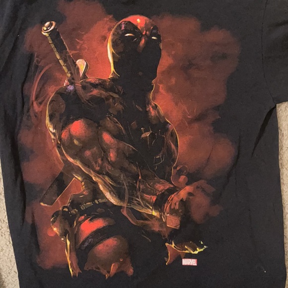 Licensed Marvel Deadpool Black Men’s Large T-Shirt - Picture 2 of 4
